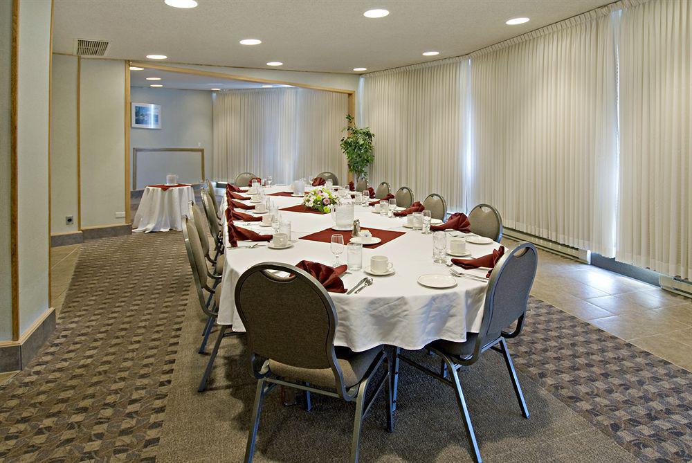 Clarion Lakeside Inn & Conference Centre 케노라 시설 사진